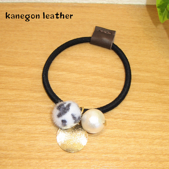 コットンパールとふわふわファーの　冬　ヘアゴム