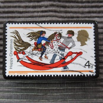 アップサイクル　イギリス　クリスマス切手ブローチ6911