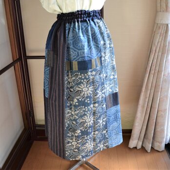 木綿　藍色　型染の古布からギャザースカート　Ｊ-42の画像