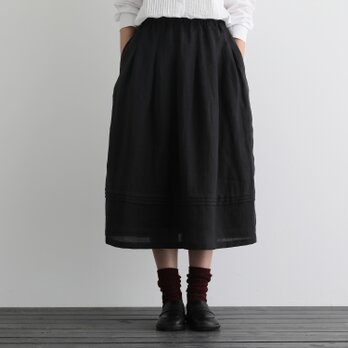 風合い年中愛用リネンスカート　ロングスカート　タック入りスカート ブラック　201206-1の画像