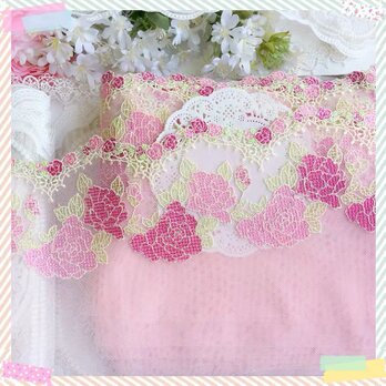 【1ヤード】咲いているローズの花　チュールレース　フラワー 刺繍　広幅　綺麗　リボン　手芸　素材　立体感　ピンクの画像