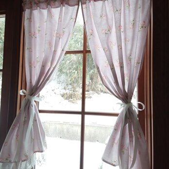 ジャガード織り♪ペールラベンダー薔薇の両開きカフェカーテン(サテンリボンクリップ付き♪)の画像