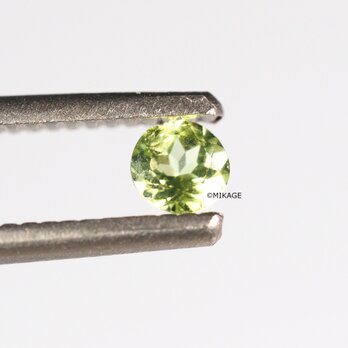 天然石ペリドットのルースストーン (Peridot Loose Stone)の画像