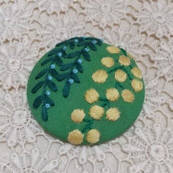 ミモザの刺繍ブローチ【mimosa】の画像