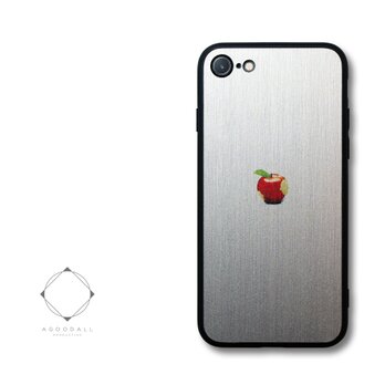 【まるで金属のようなiPhoneケース】 iPhoneケースカバー（シルバー×ブラック）赤リンゴ　耐衝撃12/11/SE3～の画像