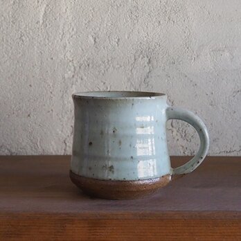 mug cup M（弓形）・白の画像