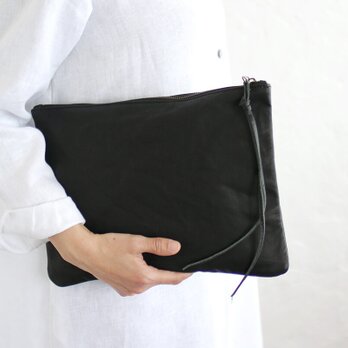 『ワックスレザー クラッチバッグ』 B5 タブレット バッグinバッグ 本牛革 フラットポーチ （ブラック）