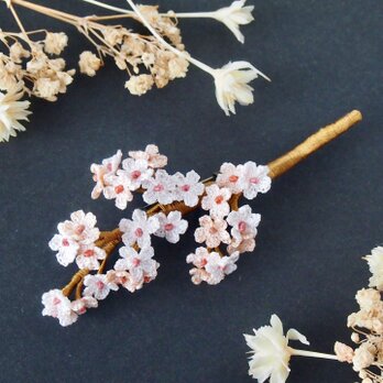 【受注制作】レース編み✳︎桜のブローチの画像