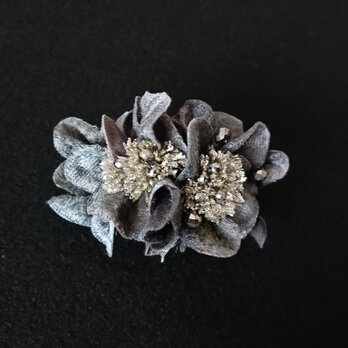 velvet petal corsage ( グレイブルー )の画像