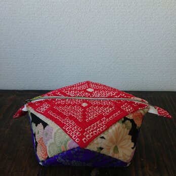 古布の接ぎ合わせポーチ