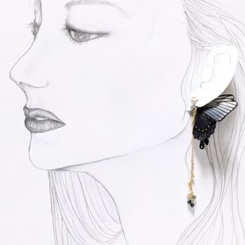 【ダークシリーズ】蝶のピアス(アゲハ)　黒