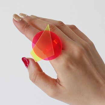 SUN  jewelry：リング（ピンク・オレンジ・イエロー）アクセサリー 指輪 アクリルの画像