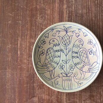 7寸深皿　鳥彫マジャール紋の画像