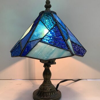 「色彩青のランプ」青のステンドグラス　ブルーのランプの画像