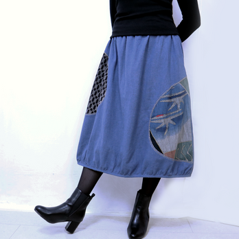 SALE☆☆草木染め、手描染め刺繡入りコットンバルーンスカート、ブルー1、フリーサイズの画像