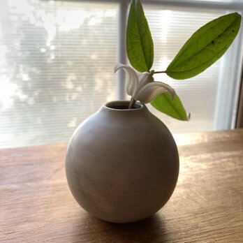 花瓶　グレー　3の画像