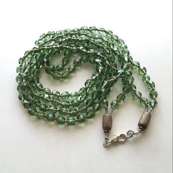 【ご注文品】緑色のガラスビーズの２連ネックレスの画像