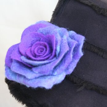 薔薇のフェルトコサージュ　violetの画像