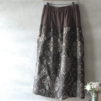 展示品　泥大島　麻の葉と華紋柄のスカート　着物リメイクの画像