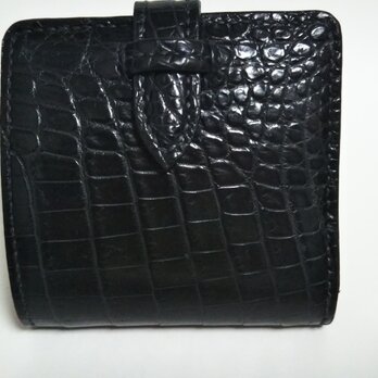 黒×赤クロコダイル 二つ折財布の画像