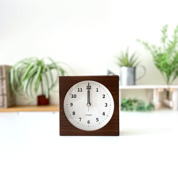 KATOMOKU dual use clock 4 ブラウン km-95BRRC 置き掛け兼用 電波時計 木製の画像
