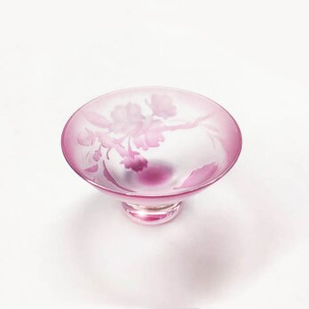 桜杯＜さくらサカズキ＞花見酒　サクラを彫刻したお花見の酒器　春色ピンクの サクラ杯　の画像