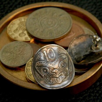 ＃E25  New Zealand Coin Earringsの画像