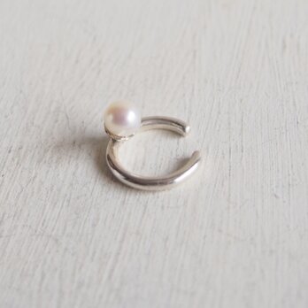 【受注制作】- Silver - Pearl Ear Cuffの画像