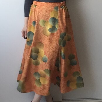 着物リメイクスカート 菊 フレアの画像