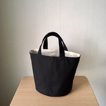 丸底トート（ブラック×キナリ）の画像