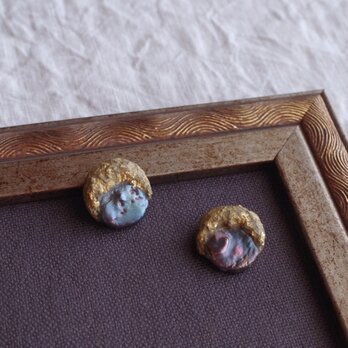 月と真珠の耳飾り　-A-　本金箔／真鍮　f-93-4の画像