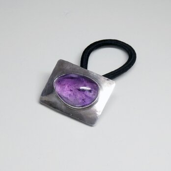 天然アメジスト（紫水晶）のヘアゴムの画像