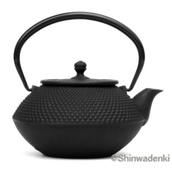 南部鉄器 急須兼用 鉄瓶 算玉アラレ 0.8L 内面素焼き・酸化被膜仕上 日本製 直火対応