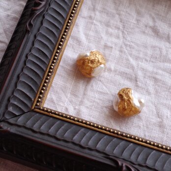 『真珠と金の鉱石粒 -B-』　ピアス／イヤリング　f-102-4の画像
