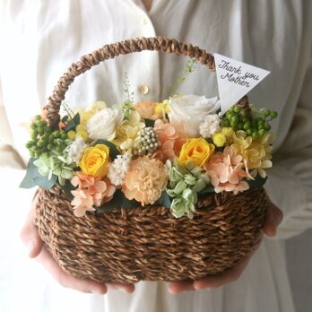 Flower basket orange carnation  -yellow-の画像