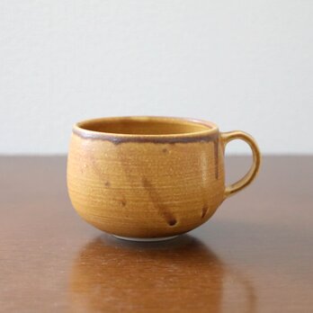 黄瀬戸釉のマグカップの画像