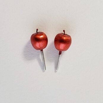 「前向きなりんご」ピアス　red