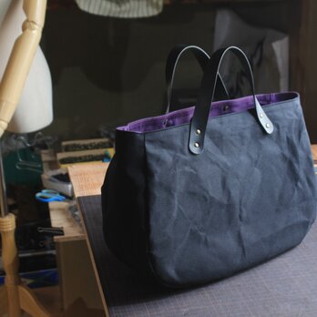 ころんバッグ 横長サイズ　パラフィン帆布　黒　紫の画像