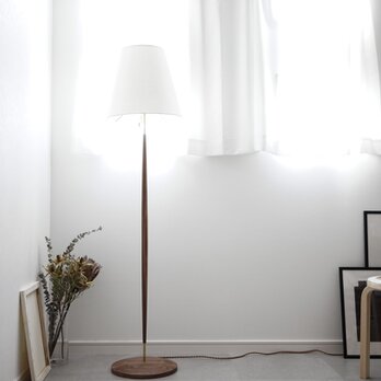 Floor Lamp/walnut無垢 照明 ライト フロアランプ ウォールナット 北欧 無垢 リビング インテリア オブジェの画像