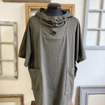 NEWバージョン★男女兼用❤️カットソー素材のポンチョ風五分袖パーカー（カーキ）男女フリー L〜LL