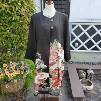 着物リメイク　古布　手作り　アンティーク留め袖　コートドレスの画像