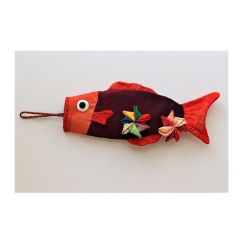 古布を使った　赤鯉の画像