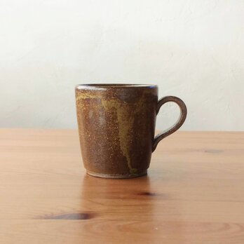 茶色のコーヒーカップの画像
