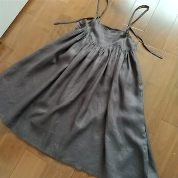 チャコールリネンのジャンパースカートの画像