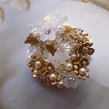 [受注制作］fleur blanche brooch（リース）の画像