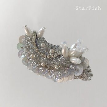 【SeaSlug】ウミウシ 海牛 ビーズ刺繍 ブローチ(L25)の画像