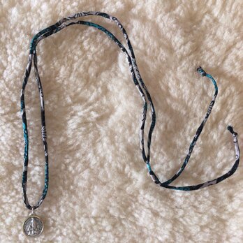 TIMA MEDAI NECKLACE with INDIAN SARI CORD◼️ファティマ メダイサリーコード ペンダントの画像