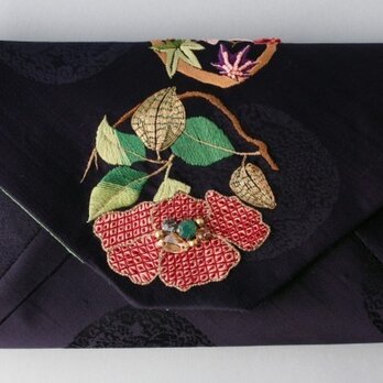 花のアンティーク刺繍帯　数寄屋クラッチバッグの画像