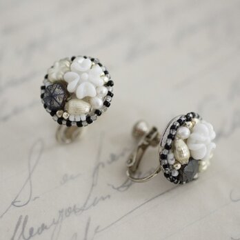 Vintage beads earring {OP126}の画像