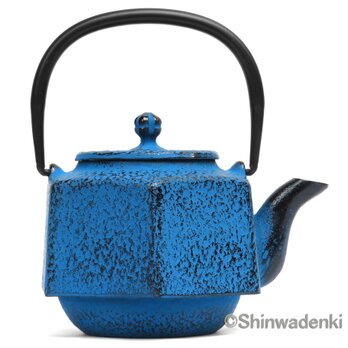 【お取り寄せ】南部鉄器 ティーポット 急須 六角利久（青）0.5L 日本製 内面ホーロー加工の画像